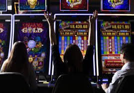 royal slot VIP အစီအစဉ် Silver Gold Platinum အဆင့်များ မြန်မာ ကစားသူ